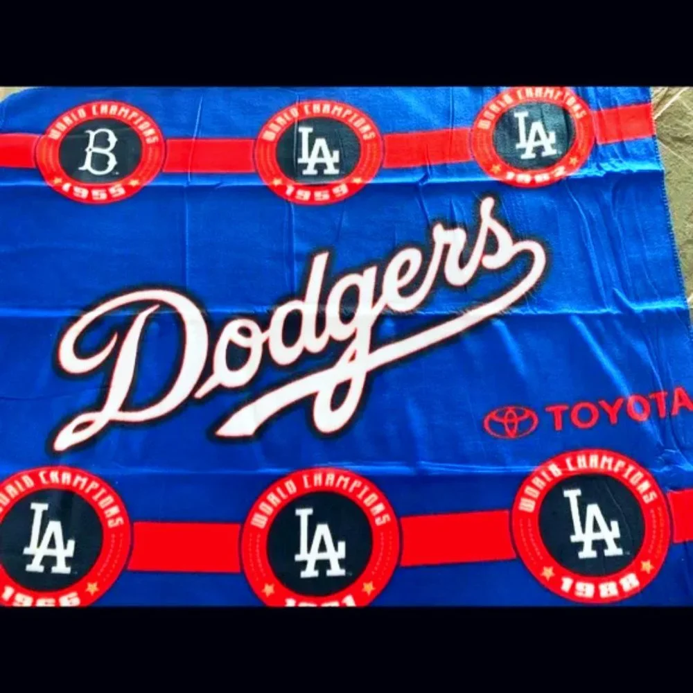L.A. DODGERS WORLD CHAMPIONS BLANKET THE DODGERS MLB BASEBALL LOS ANGELES THROW